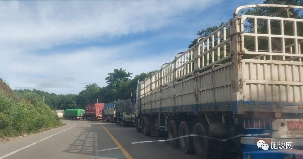 多灾多难之路：缅泰边境公路再度发生严重堵车！