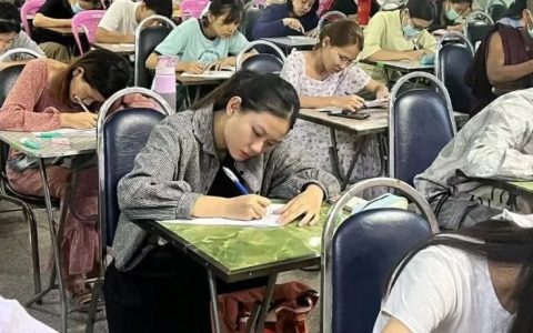 福庆学校举办中缅双语翻译比赛