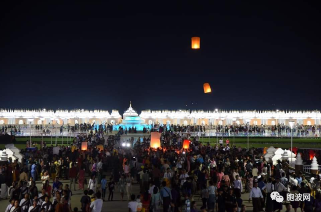 2023年德丁聚月盈日点灯节缅甸各地的热闹情景