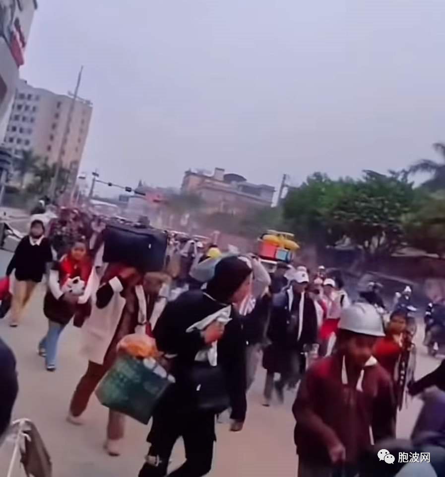 今天是直桑岱月盈传统节日，又是1127，对比缅甸悲欢交杂的命运