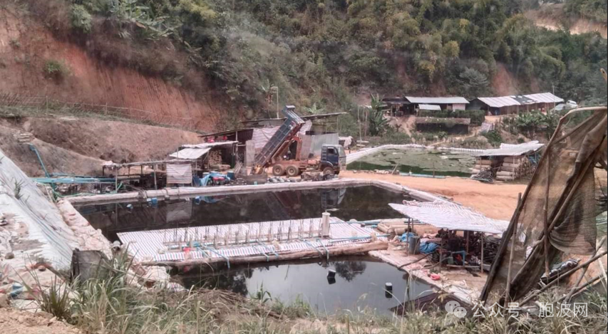 掸邦东部迈莎镇区：非法淘金致环境污染严重！