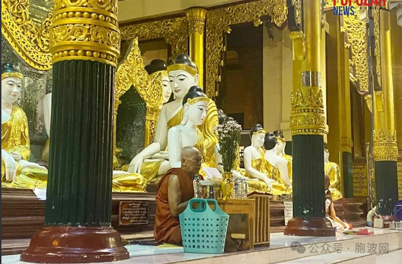 今天缅甸新年——凌晨仰光瑞光大金塔开始拜佛祈祷