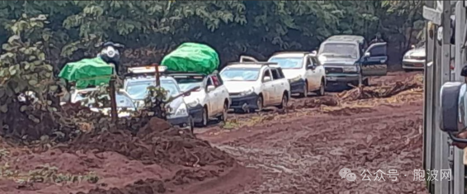 有人喜有人忧：下雨了！掸北公路却因此泥滑路烂车辆难行！