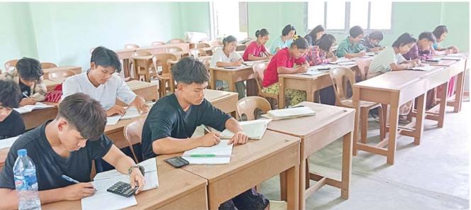 太受宠：曼德勒12年级高考重考学生们受特殊待遇？