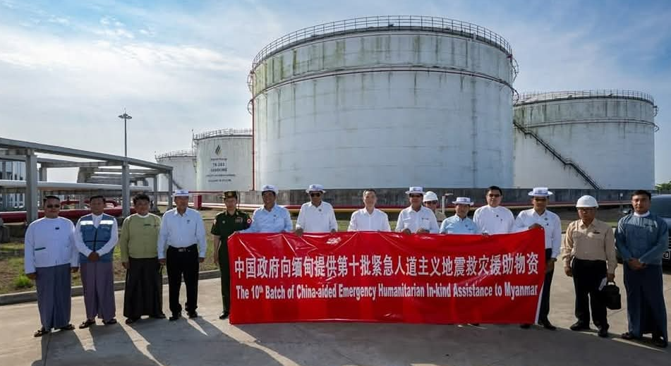 中国政府为缅甸地震援助物资源源不断