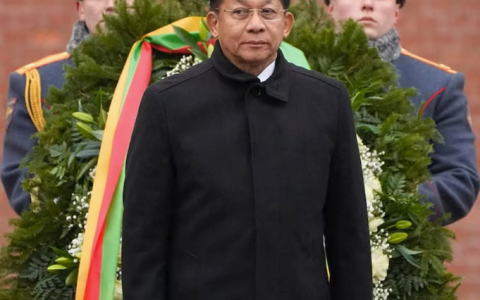 他确定5月6日再次访俄并乘坐刚购买的空客