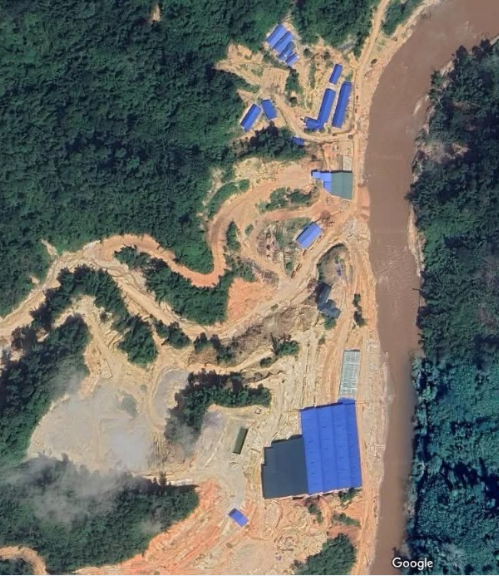 环保与利益：卫星图显示掸邦佤民地武控制区内的两处稀土矿场