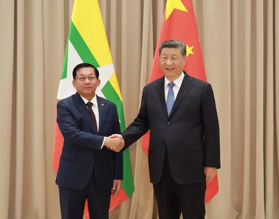 习近平会见缅甸领导人敏昂莱（中缅文）